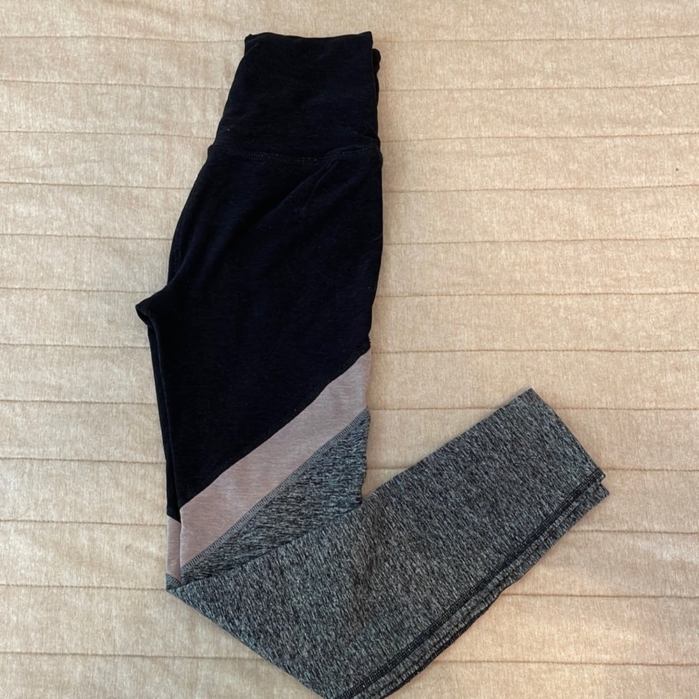Beyond Yoga Black and Gray Women's Pants